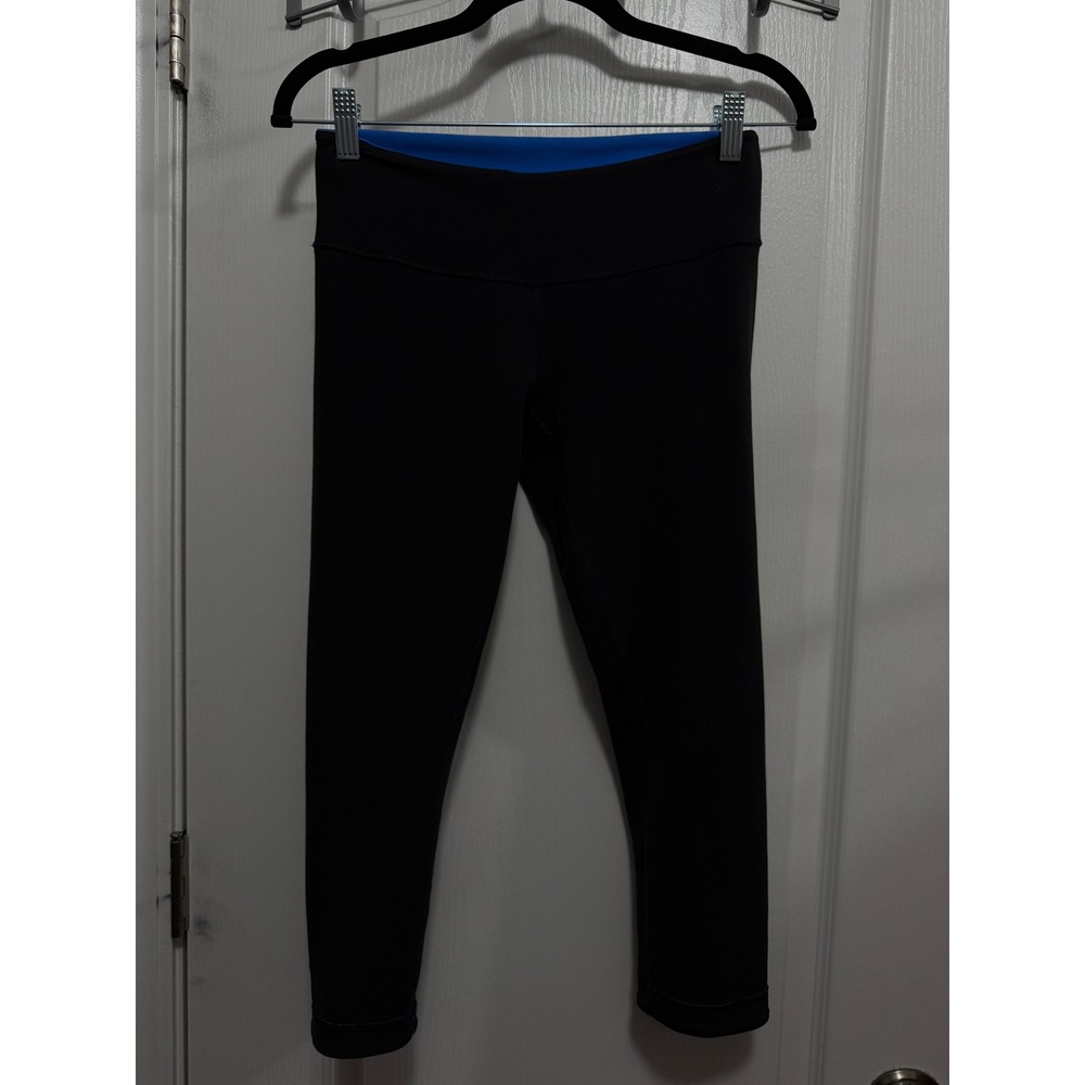 Lululemon Wunder Under Crop Reversible Leggings Black Electric Blue Size 6 - Picture 13 of 16